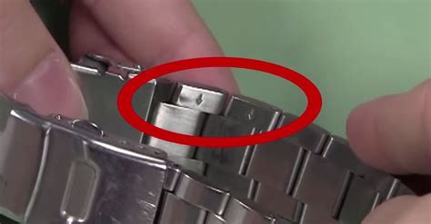 removing citizen watch band links.